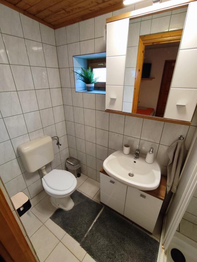 Suello Feszek Apartman Apartamento Tiszafüred Exterior foto